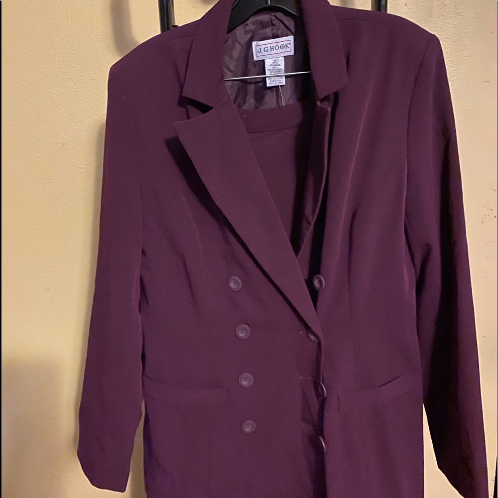 Women’s suit